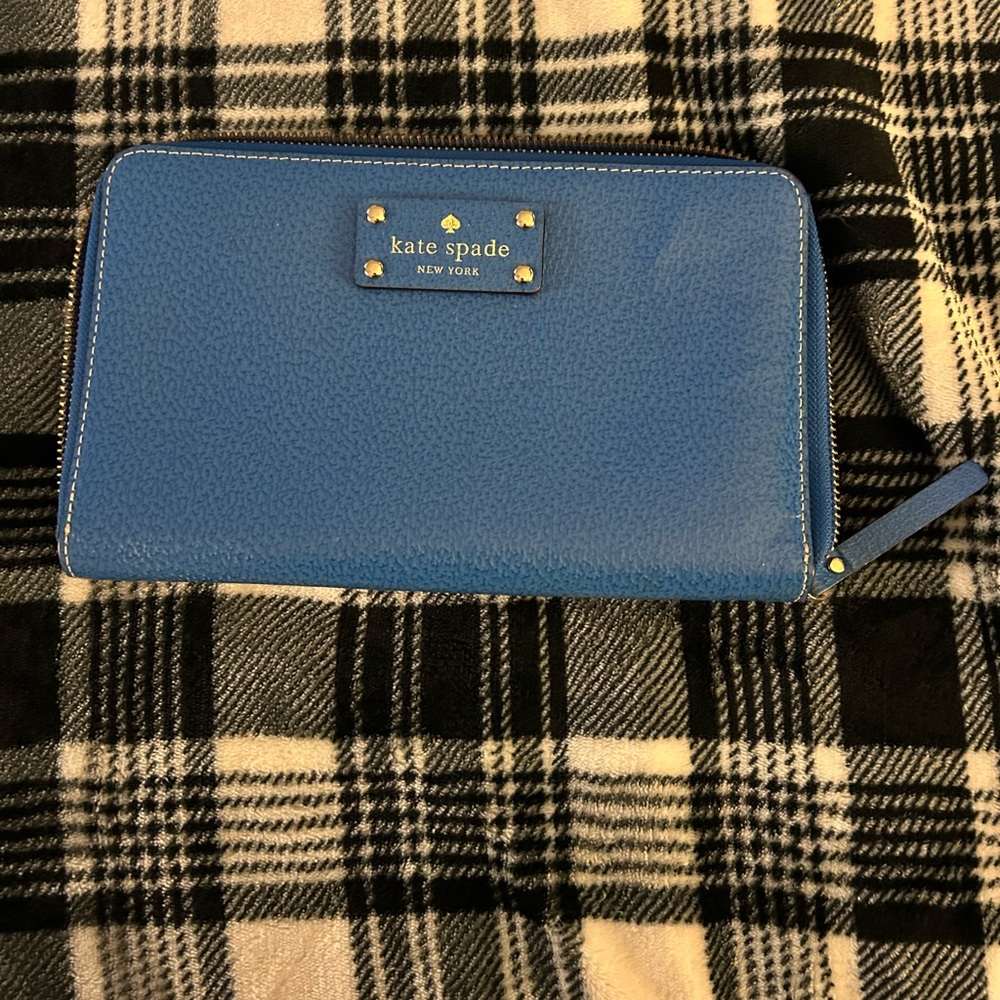 Kate Spade Travel Wallet